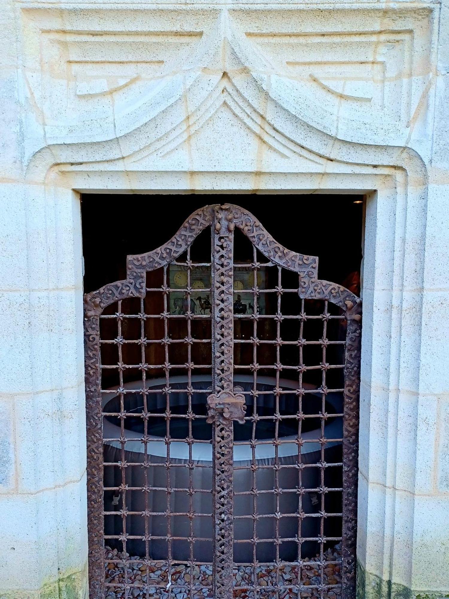 Chateau De La Grave Bourg-sur-Gironde Buitenkant foto